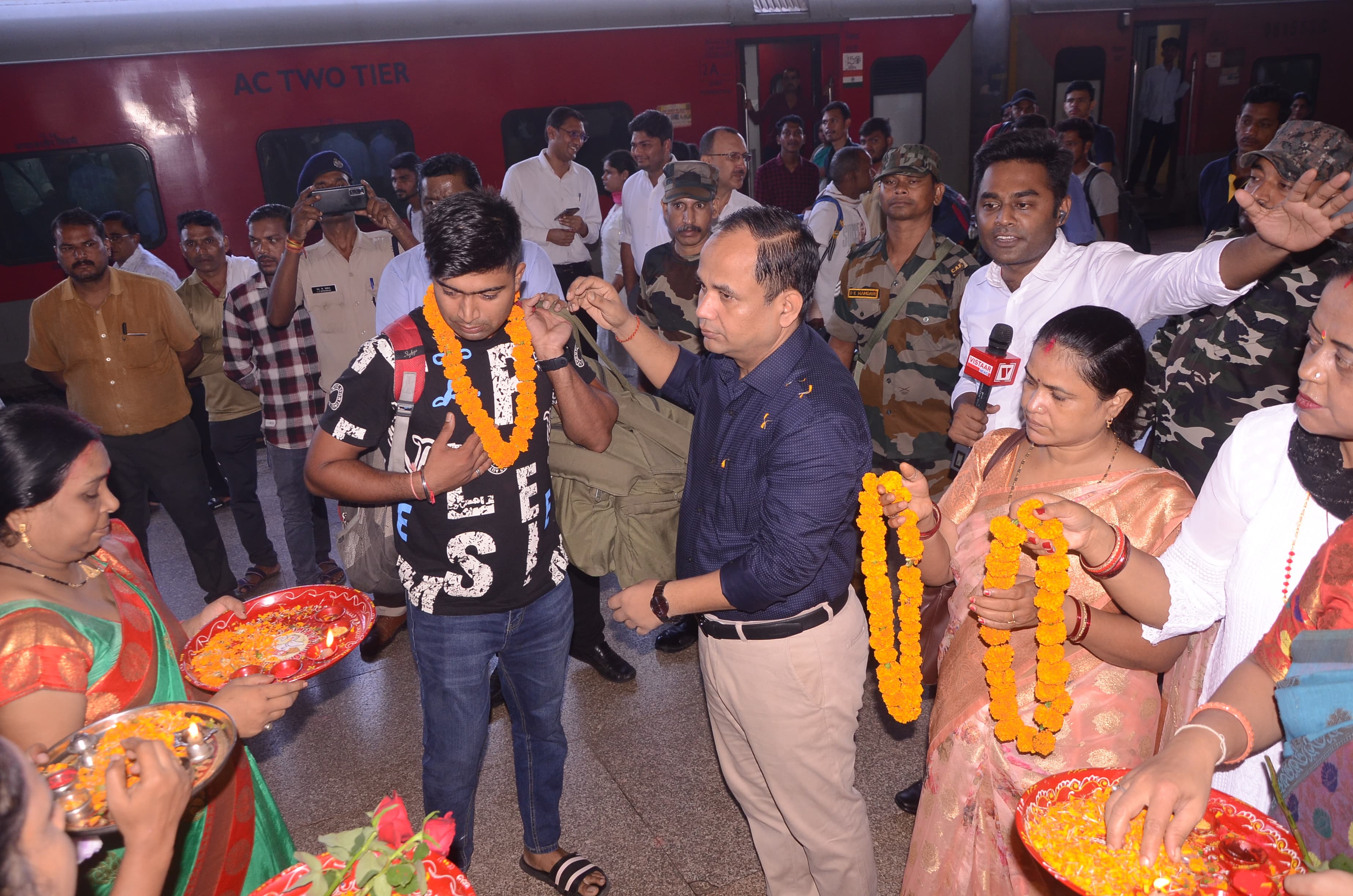 सैन्य शक्ति का प्रदर्शन करने भारतीय सेना के जवानों की दूसरी टोली पहुंची रायपुर सैन्य शक्ति का प्रदर्शन करने भारतीय सेना के जवानों की दूसरी टोली पहुंची रायपुर