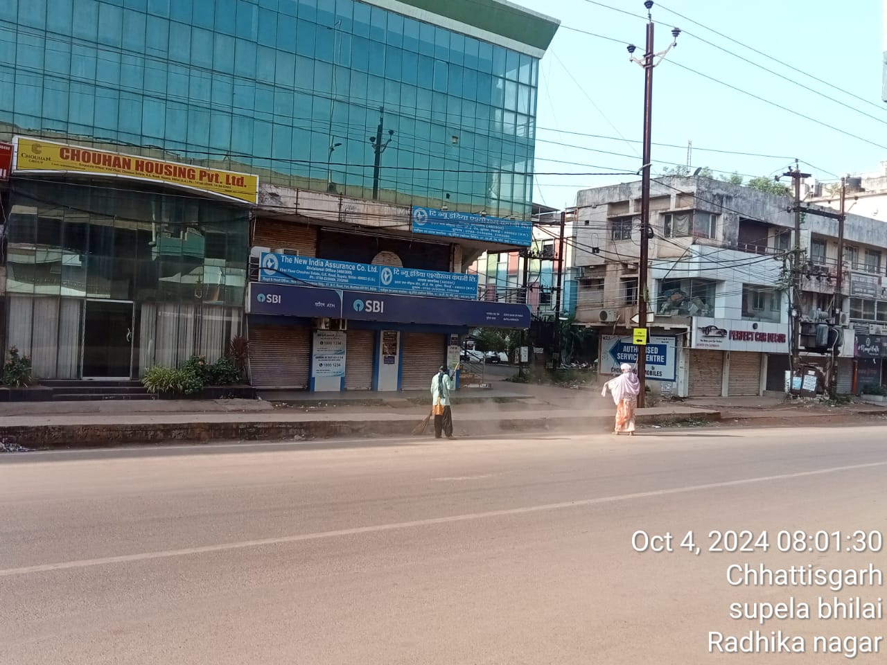 डोंगरगढ़ पदयात्रियों की सुविधा के लिए निरंतर की जा रही सफाई व्यवस्था डोंगरगढ़ पदयात्रियों की सुविधा के लिए निरंतर की जा रही सफाई व्यवस्था