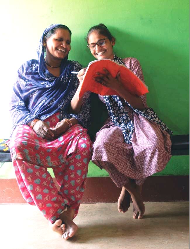 मुख्यमंत्री नोनीबाबू मेधावी शिक्षा सहायता योजना से रूबीना को उच्च शिक्षा के लिए मिली मदद मुख्यमंत्री नोनीबाबू मेधावी शिक्षा सहायता योजना से रूबीना को उच्च शिक्षा के लिए मिली मदद