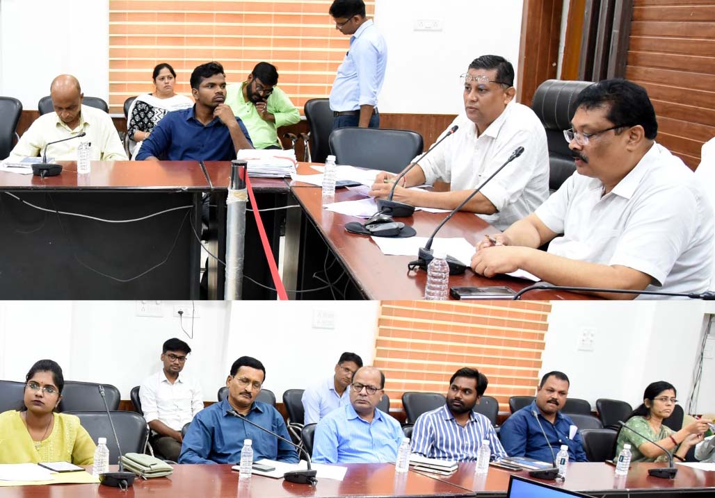 एकल खिड़की प्रणाली ’सीजीआवास पोर्टल’ के लंबित प्रकरणों का शीघ्र करें निराकरण- ए.डी.एम. श्री एक्का एकल खिड़की प्रणाली ’सीजीआवास पोर्टल’ के लंबित प्रकरणों का शीघ्र करें निराकरण- ए.डी.एम. श्री एक्का