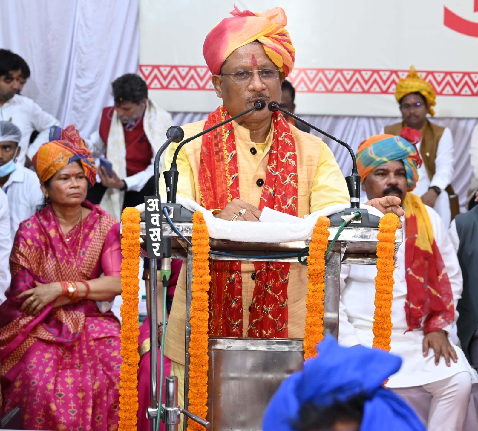 आदिवासियों का विकास छत्तीसगढ़ सरकार की प्राथमिकता आदिवासियों का विकास छत्तीसगढ़ सरकार की प्राथमिकता