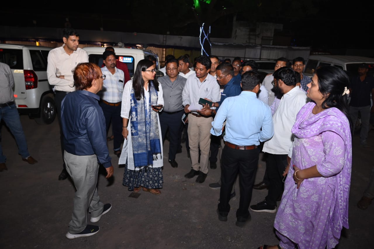 कलेक्टर ऋचा प्रकाश चौधरी ने राज्योत्सव की तैयारियों का लिया जायजा कलेक्टर ऋचा प्रकाश चौधरी ने राज्योत्सव की तैयारियों का लिया जायजा