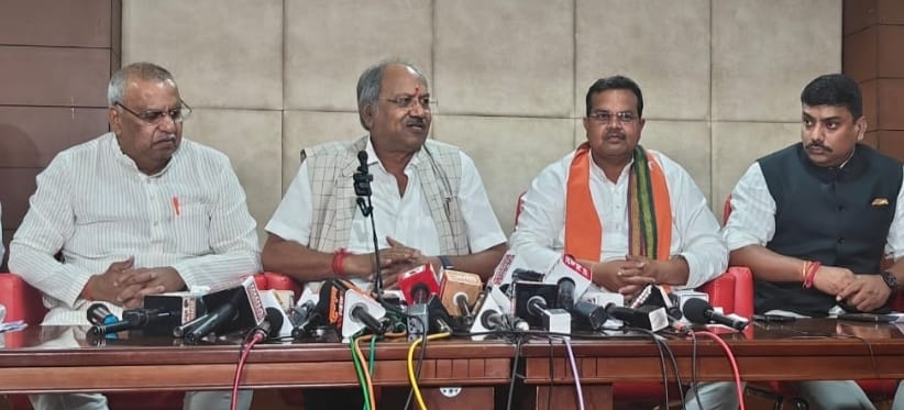 दक्षिण विधानसभा कांग्रेसियों के लिए पर्यटन स्थल बन गया है - बृजमोहन अग्रवाल दक्षिण विधानसभा कांग्रेसियों के लिए पर्यटन स्थल बन गया है - बृजमोहन अग्रवाल