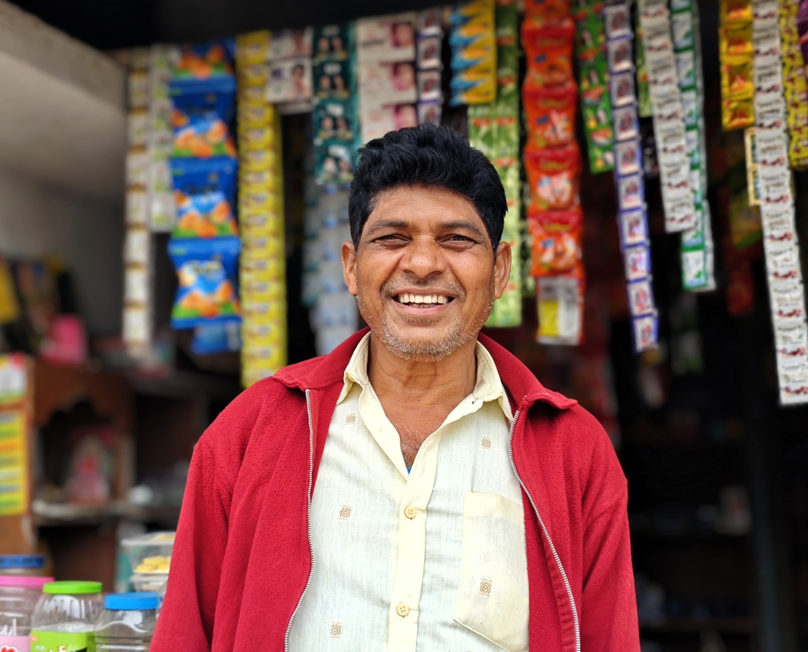 दिव्यांग सोहन लाल ने प्रधानमंत्री आवास योजना के तहत अपने परिवार के लिए बनाया पक्का आवास दिव्यांग सोहन लाल ने प्रधानमंत्री आवास योजना के तहत अपने परिवार के लिए बनाया पक्का आवास