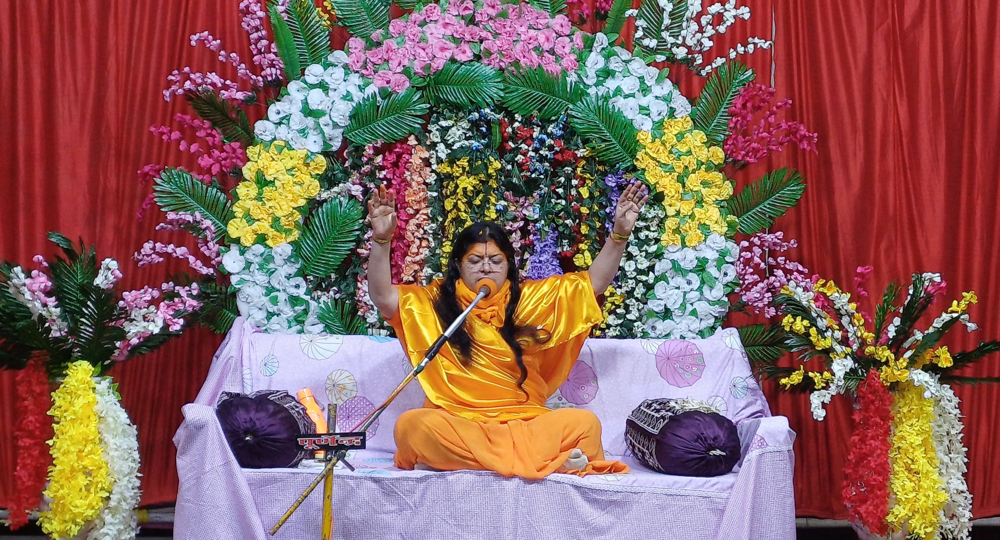 भगवद् कृपा के बिना भगवान् को नही जाना जा सकता- सुश्री धामेश्वरी देवी भगवद् कृपा के बिना भगवान् को नही जाना जा सकता- सुश्री धामेश्वरी देवी