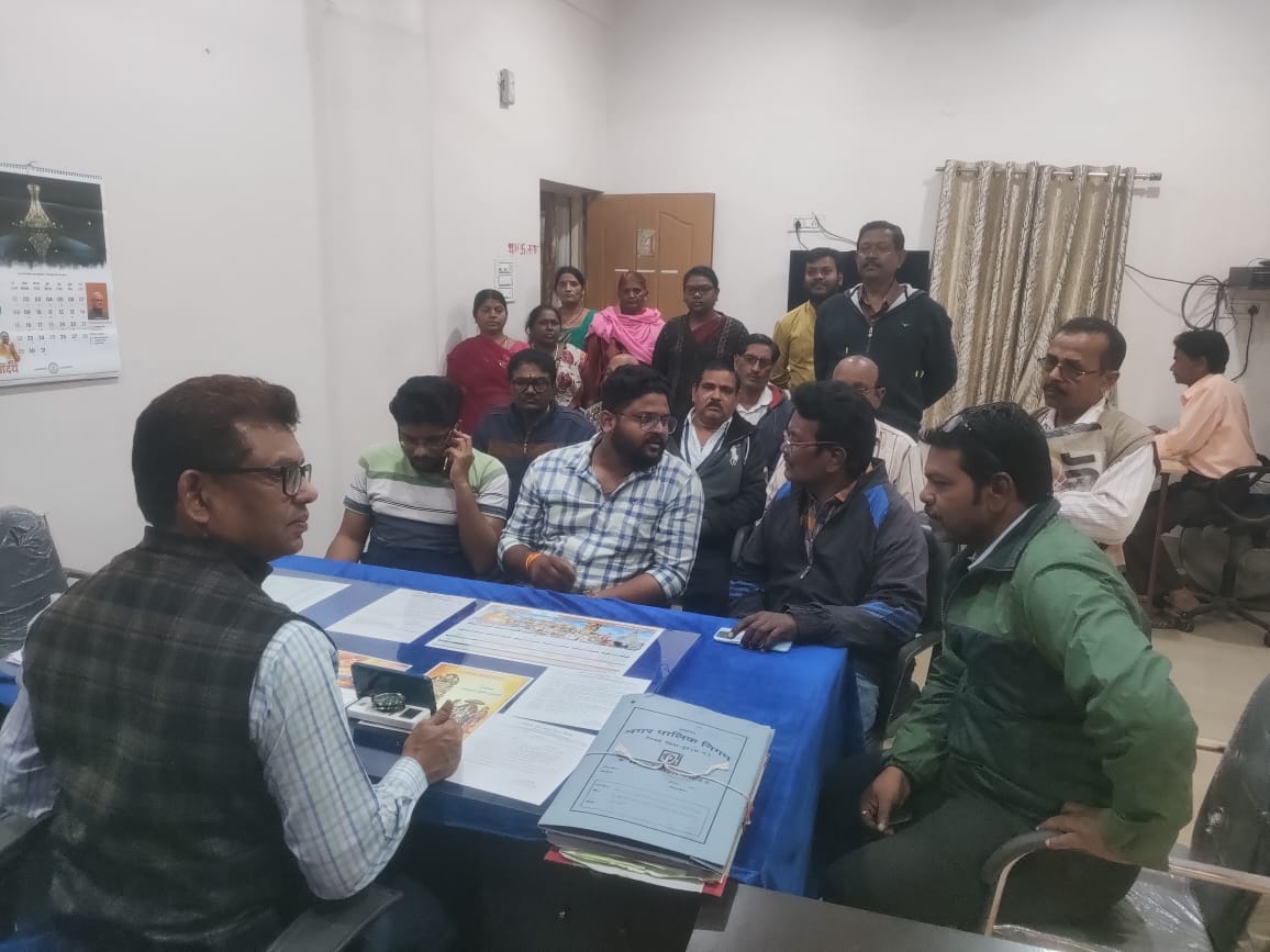 जोन कार्यालय में नवीन राशन कार्ड वितरित जोन कार्यालय में नवीन राशन कार्ड वितरित