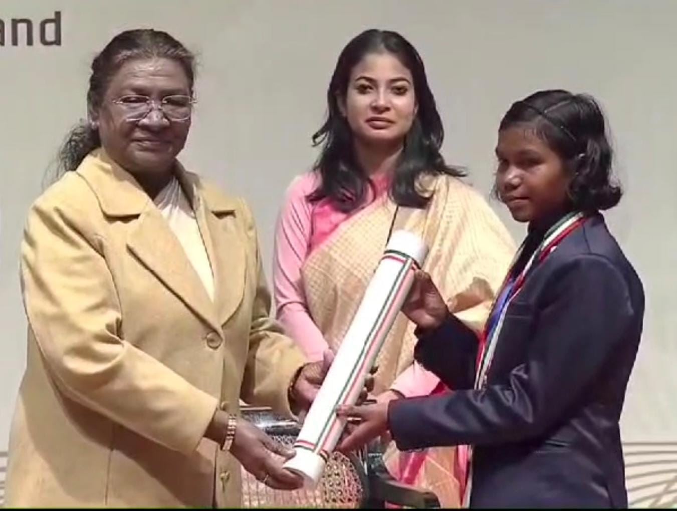 कोंडागांव की बिटिया राष्ट्रीय जूडो खिलाड़ी हेमबती नाग को मिला प्रधानमंत्री राष्ट्रीय बाल पुरस्कार कोंडागांव की बिटिया राष्ट्रीय जूडो खिलाड़ी हेमबती नाग को मिला प्रधानमंत्री राष्ट्रीय बाल पुरस्कार