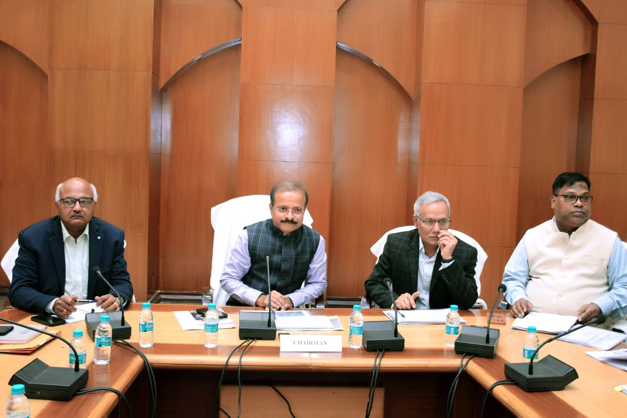 विद्युत विकास में तेजी लाने बढ़ाएं कार्यक्षमता - सुबोध सिंह विद्युत विकास में तेजी लाने बढ़ाएं कार्यक्षमता - सुबोध सिंह