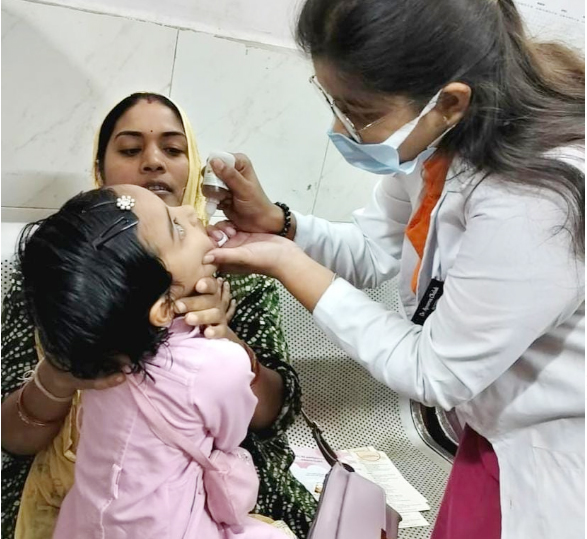 आयुर्वेद चिकित्सा महाविद्यालय में 2516 बच्चों का स्वर्णप्राशन आयुर्वेद चिकित्सा महाविद्यालय में 2516 बच्चों का स्वर्णप्राशन