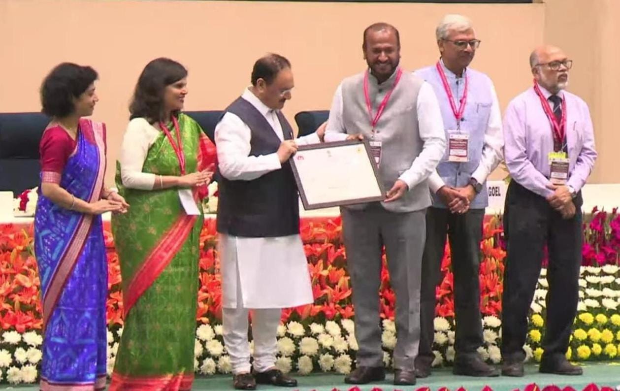 विश्व क्षय दिवस पर छत्तीसगढ़ को मिला राष्ट्रीय सम्मान: टीबी मुक्त ग्राम पंचायत अभियान में उल्लेखनीय उपलब्धि पर देश में प्रथम स्थान विश्व क्षय दिवस पर छत्तीसगढ़ को मिला राष्ट्रीय सम्मान: टीबी मुक्त ग्राम पंचायत अभियान में उल्लेखनीय उपलब्धि पर देश में प्रथम स्थान