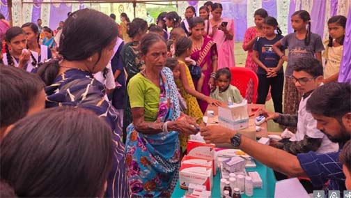 छत्तीसगढ़ राज्य के रजत जयंती वर्ष पर ग्राम बेमचा में महतारी मेगा हेल्थ कैम्प आयोजित छत्तीसगढ़ राज्य के रजत जयंती वर्ष पर ग्राम बेमचा में महतारी मेगा हेल्थ कैम्प आयोजित