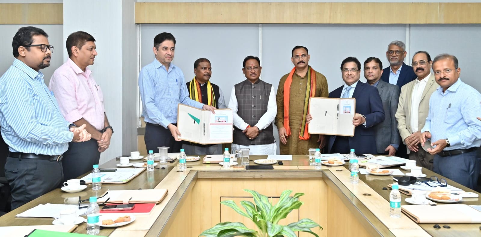 मुख्यमंत्री विष्णुदेव साय का संकल्प: आदिवासी अंचलों सहित सभी नागरिकों तक पहुँचे विश्वस्तरीय स्वास्थ्य सुविधा मुख्यमंत्री विष्णुदेव साय का संकल्प: आदिवासी अंचलों सहित सभी नागरिकों तक पहुँचे विश्वस्तरीय स्वास्थ्य सुविधा