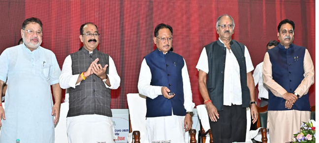 मुख्यमंत्री नगरीय प्रशासन विभाग के स्वच्छता, आवास और लोक कल्याण उत्सव में हुए शामिल मुख्यमंत्री नगरीय प्रशासन विभाग के स्वच्छता, आवास और लोक कल्याण उत्सव में हुए शामिल