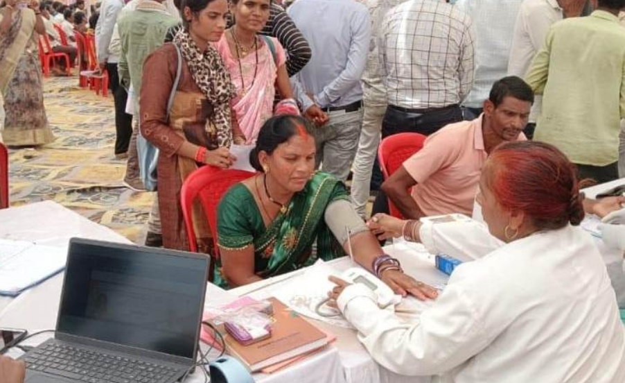 ‘स्वस्थ नारी, सशक्त परिवार अभियान’ : प्रदेश में अब तक 3.98 लाख लोगों की स्वास्थ्य जांच ‘स्वस्थ नारी, सशक्त परिवार अभियान’ : प्रदेश में अब तक 3.98 लाख लोगों की स्वास्थ्य जांच