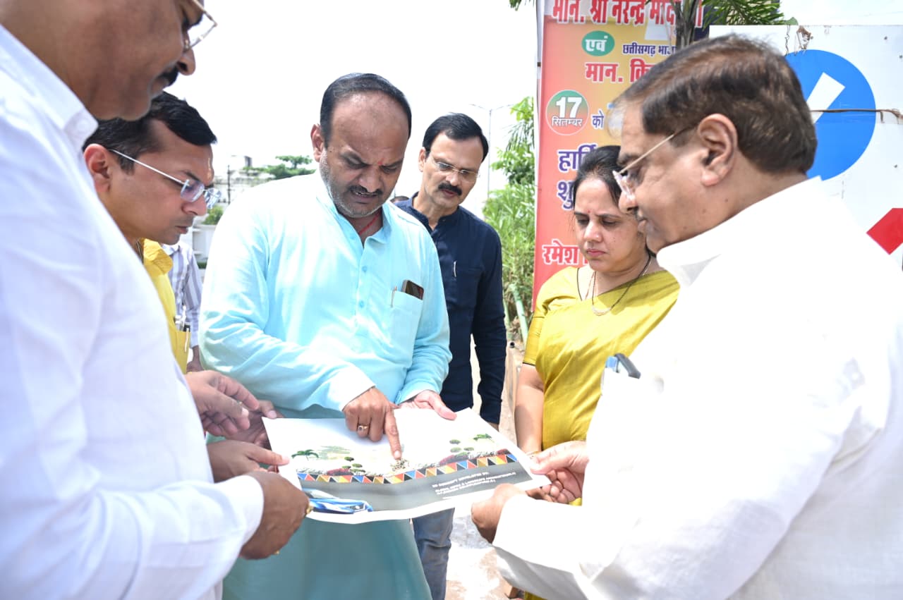 शदाणी दरबार के समीप मार्ग विभाजक सौंदर्याकरण कार्य के लिए भूमिपूजन शदाणी दरबार के समीप मार्ग विभाजक सौंदर्याकरण कार्य के लिए भूमिपूजन