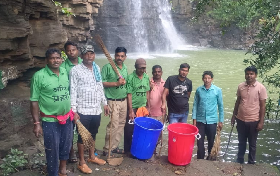 सेवा पर्व के तहत सिद्धखोल पर्यटन स्थल में स्वच्छता अभियान सेवा पर्व के तहत सिद्धखोल पर्यटन स्थल में स्वच्छता अभियान