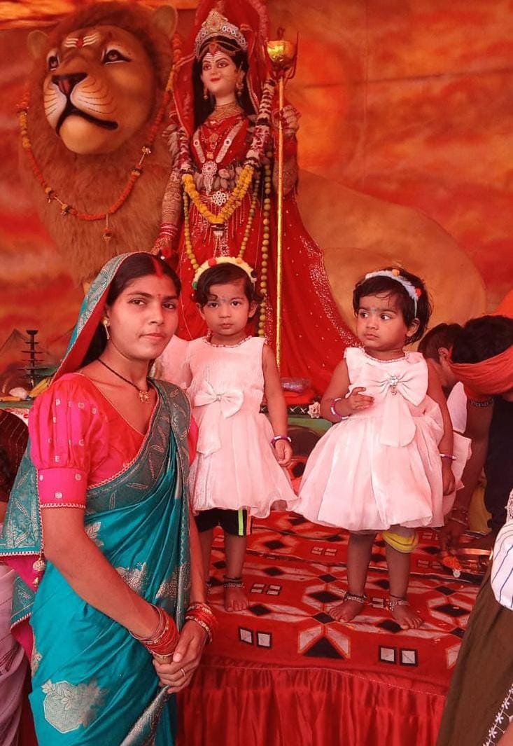 पोषण की ओर बढ़ते नन्हें कदम प्रधानमंत्री मातृ वंदना योजना से मिली राधिका को नई ऊर्जा पोषण की ओर बढ़ते नन्हें कदम प्रधानमंत्री मातृ वंदना योजना से मिली राधिका को नई ऊर्जा