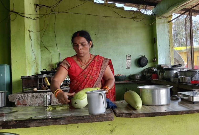 लखपति दीदी बन आर्थिक रूप से बनी सक्षम लखपति दीदी बन आर्थिक रूप से बनी सक्षम