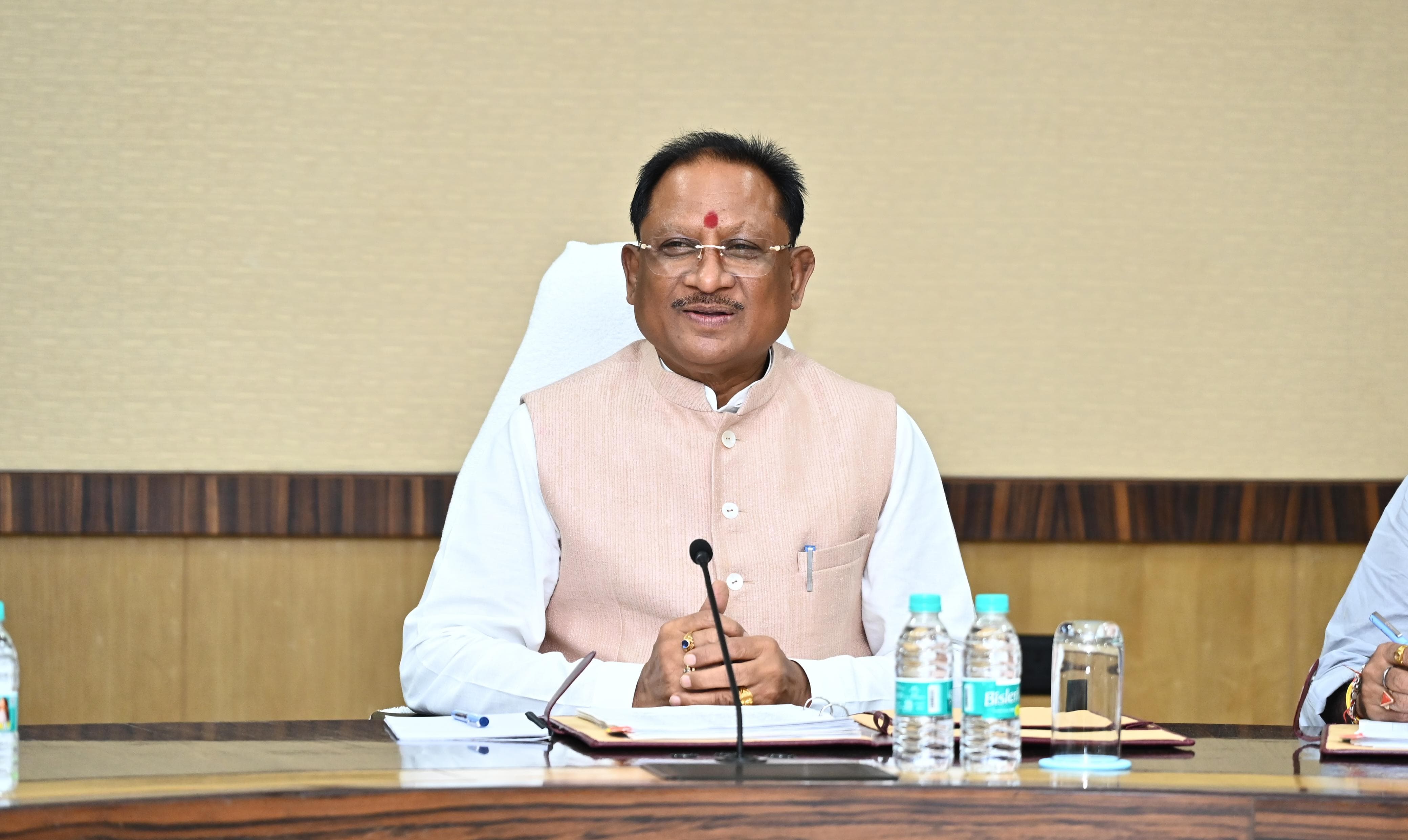 27 माओवादियों का आत्मसमर्पण — सरकार की पुनर्वास नीति की ऐतिहासिक सफलता 27 माओवादियों का आत्मसमर्पण — सरकार की पुनर्वास नीति की ऐतिहासिक सफलता