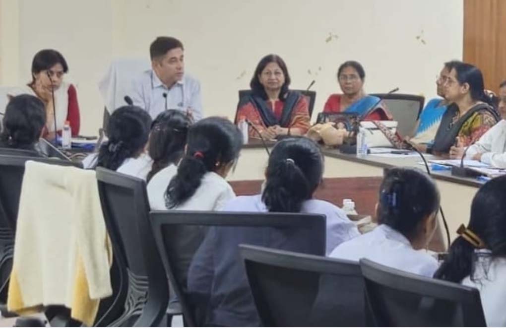 राज्य में पहली बार महिला स्वास्थ्य पर्यवेक्षकों हेतु राज्य स्तरीय प्रशिक्षण का आयोजन राज्य में पहली बार महिला स्वास्थ्य पर्यवेक्षकों हेतु राज्य स्तरीय प्रशिक्षण का आयोजन