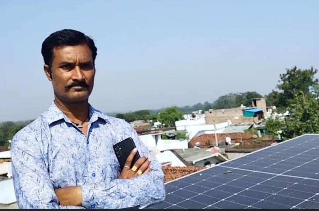 प्रधानमंत्री सूर्यघर मुफ्त बिजली योजना से जगमग हुआ अजय का घर प्रधानमंत्री सूर्यघर मुफ्त बिजली योजना से जगमग हुआ अजय का घर