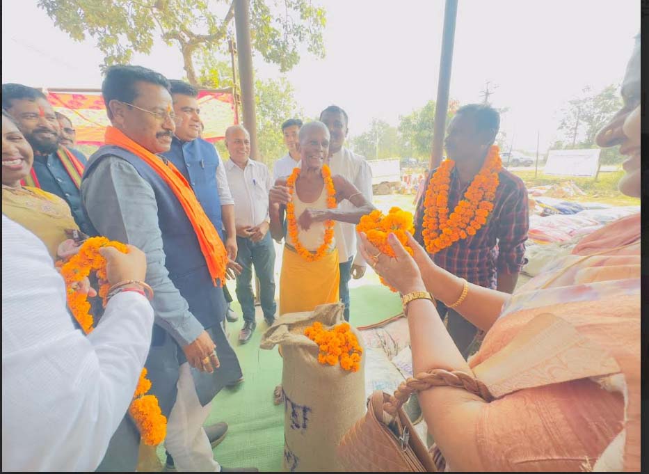 दंतेवाड़ा जिले में धान खरीदी प्रक्रिया की हुई शुरुआत दंतेवाड़ा जिले में धान खरीदी प्रक्रिया की हुई शुरुआत