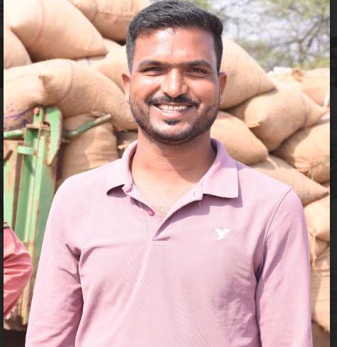 धान खरीदी से राजनांदगांव जिले के किसानों में खुशी एवं उत्साह का माहौल धान खरीदी से राजनांदगांव जिले के किसानों में खुशी एवं उत्साह का माहौल