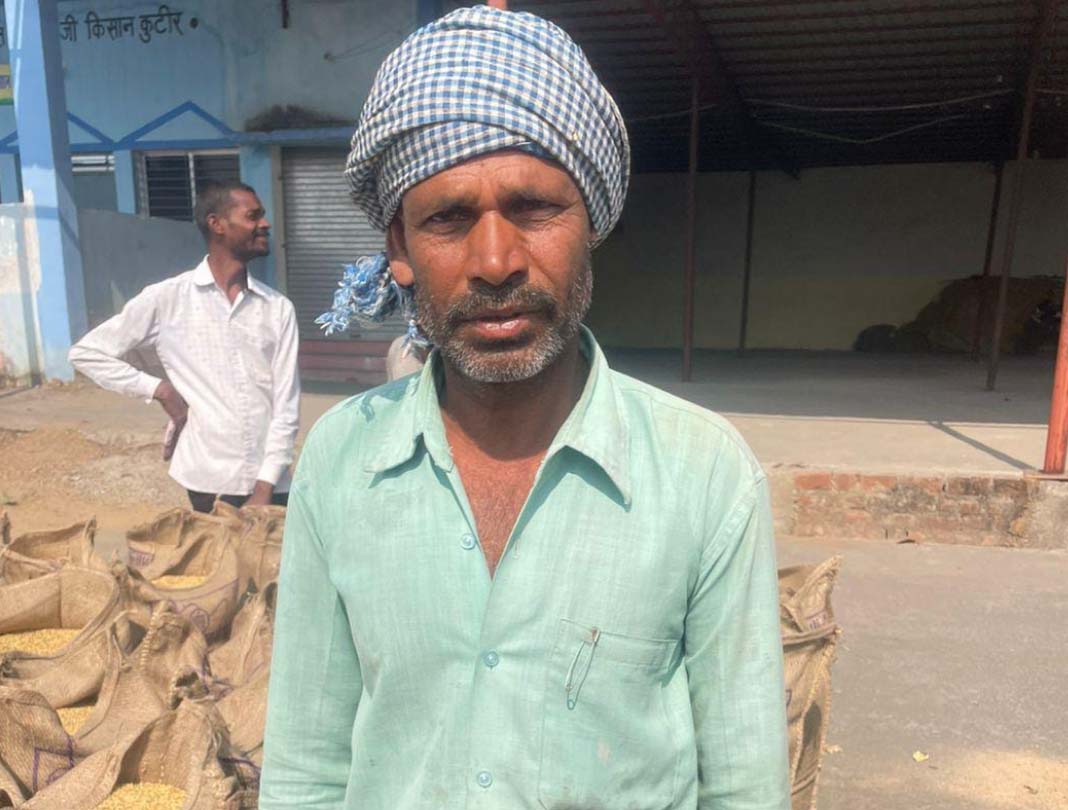 धान खरीदी व्यवस्था से खुश हैं किसान नारायण पटेल धान खरीदी व्यवस्था से खुश हैं किसान नारायण पटेल