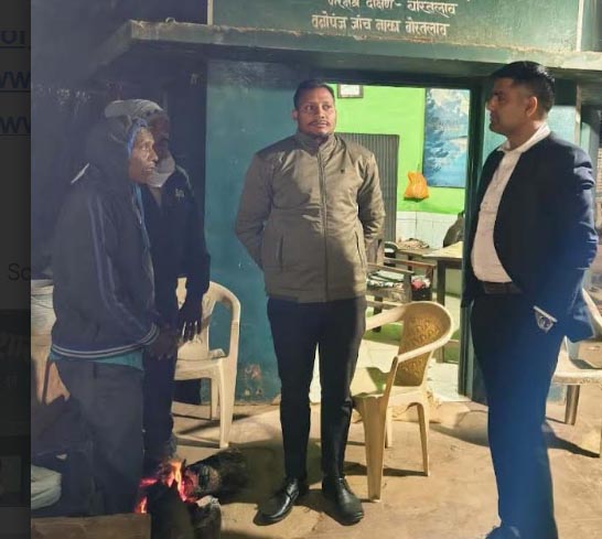 कलेक्टर ने आधी रात को अवैध धान परिवहन की रोकथाम के लिए बोरतलाव चेकपोस्ट का किया औचक निरीक्षण कलेक्टर ने आधी रात को अवैध धान परिवहन की रोकथाम के लिए बोरतलाव चेकपोस्ट का किया औचक निरीक्षण