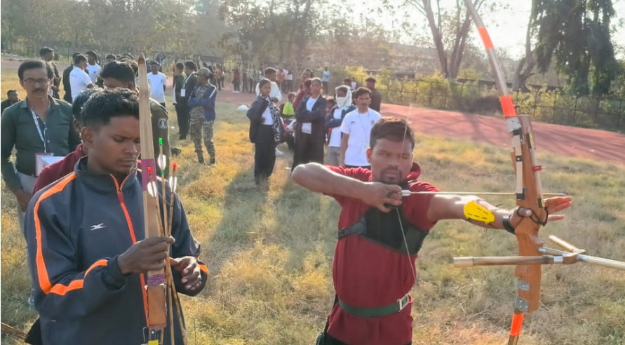 नक्सल हमले में खोया एक पैर, पर हिम्मत नहीं, बस्तर ओलंपिक में चमके किशन कुमार हप्का नक्सल हमले में खोया एक पैर, पर हिम्मत नहीं, बस्तर ओलंपिक में चमके किशन कुमार हप्का