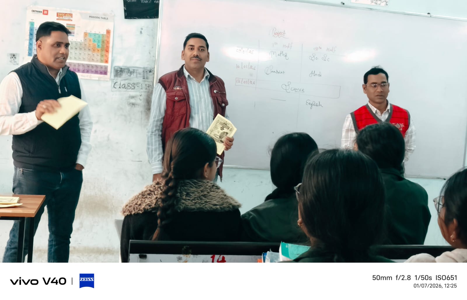 सड़क सुरक्षा माह के तहत जिले के कॉलेजों और चालकों को किया गया जागरूक सड़क सुरक्षा माह के तहत जिले के कॉलेजों और चालकों को किया गया जागरूक