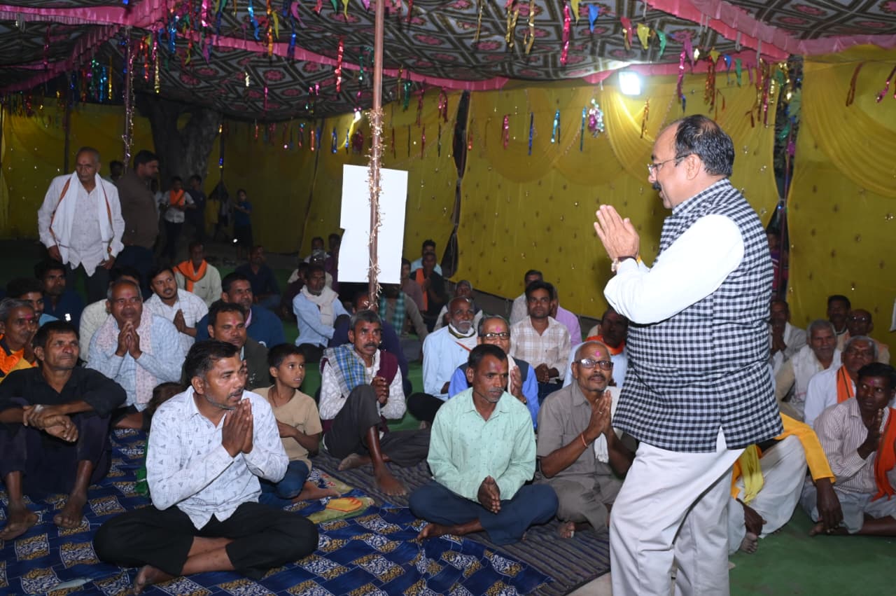 युवा पीढी को संस्कारवान बनाने श्रीरामचरित मानस का पाठ आवश्यक : उप मुख्यमंत्री अरुण साव युवा पीढी को संस्कारवान बनाने श्रीरामचरित मानस का पाठ आवश्यक : उप मुख्यमंत्री अरुण साव