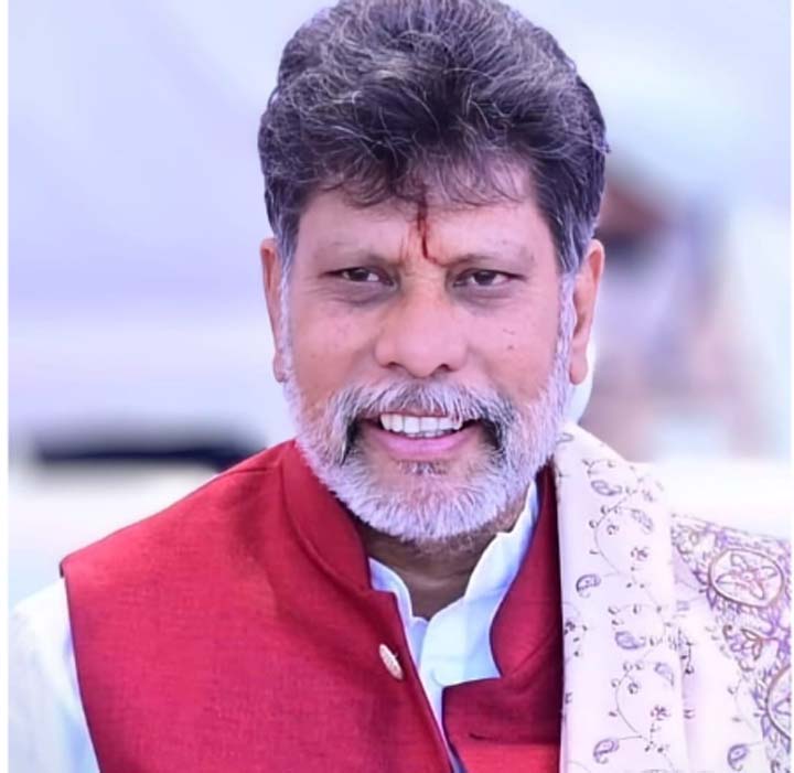 मुख्यमंत्री विष्णुदेव साय के नेतृत्व में छत्तीसगढ़ विकसित राज्य बनने को अग्रसर - किरण देव मुख्यमंत्री विष्णुदेव साय के नेतृत्व में छत्तीसगढ़ विकसित राज्य बनने को अग्रसर - किरण देव