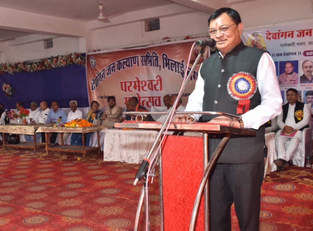 समाज की प्रगति के लिए संगठित रहना आवश्यक - मंत्री श्री देवांगन समाज की प्रगति के लिए संगठित रहना आवश्यक - मंत्री श्री देवांगन