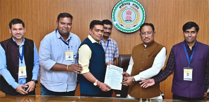 मुख्यमंत्री विष्णुदेव साय से प्रेस क्लब प्रतिनिधिमंडल ने की सौजन्य मुलाकात मुख्यमंत्री विष्णुदेव साय से प्रेस क्लब प्रतिनिधिमंडल ने की सौजन्य मुलाकात