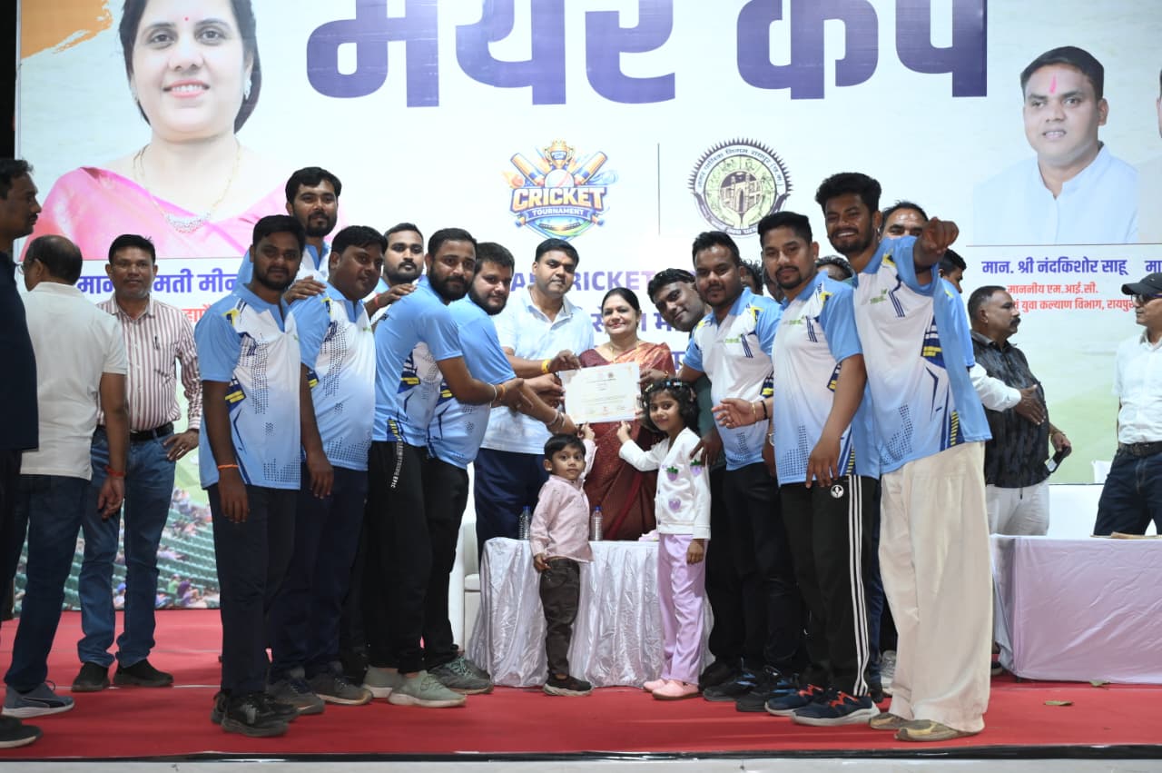 नगर निगम स्वास्थ्य विभाग इलेवन औऱ रामकी कम्पनी के मध्य नेताजी सुभाष स्टेडियम में मैत्री क्रिकेट मैच खेला गया नगर निगम स्वास्थ्य विभाग इलेवन औऱ रामकी कम्पनी के मध्य नेताजी सुभाष स्टेडियम में मैत्री क्रिकेट मैच खेला गया