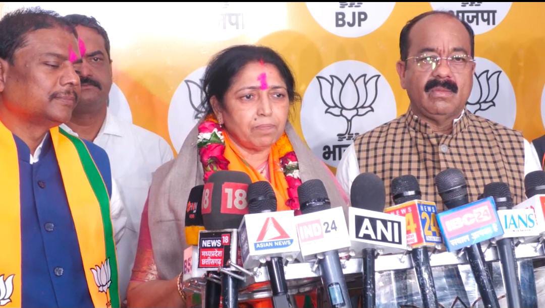 महिलाओं को प्राथमिकता देना भाजपा की नीति का हिस्सा है - लक्ष्मी वर्मा महिलाओं को प्राथमिकता देना भाजपा की नीति का हिस्सा है - लक्ष्मी वर्मा