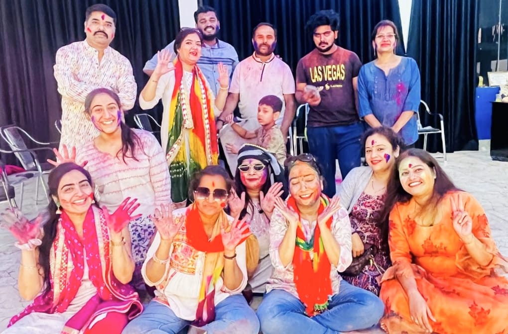 महाराष्ट्र मंडल की युवा समिति ने रोचक खेलों के साथ मनाया रंगोत्सव महाराष्ट्र मंडल की युवा समिति ने रोचक खेलों के साथ मनाया रंगोत्सव