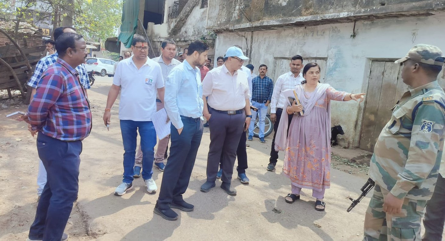 अवंती बाई चौक से शीतला कॉम्प्लेक्स तक बनेगी भव्य कैनाल रोड, कलेक्टर ने किया निरीक्षण अवंती बाई चौक से शीतला कॉम्प्लेक्स तक बनेगी भव्य कैनाल रोड, कलेक्टर ने किया निरीक्षण