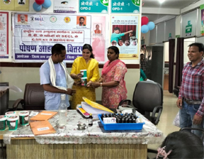 टीबी मरीजों के लिए पोषण किट बनी संजीवनी, उपचार में मिल रही नई मजबूती टीबी मरीजों के लिए पोषण किट बनी संजीवनी, उपचार में मिल रही नई मजबूती