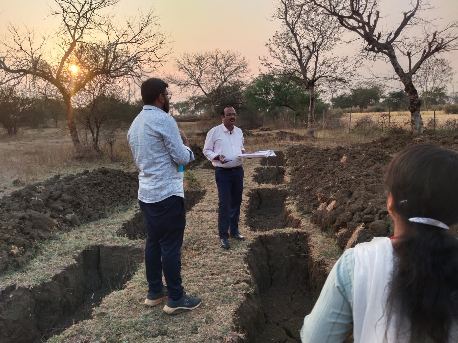 महात्मा गांधी राष्ट्रीय ग्रामीण रोजगार गारंटी योजना (एमजीएनआरईजीए) के अंतर्गत लेखापरीक्षा दल द्वारा किया गया निरीक्षण महात्मा गांधी राष्ट्रीय ग्रामीण रोजगार गारंटी योजना (एमजीएनआरईजीए) के अंतर्गत लेखापरीक्षा दल द्वारा किया गया निरीक्षण