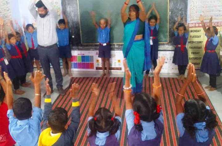 बाल मित्र कार्यक्रम का आयोजन कर आंगनबाड़ी बच्चों को स्कूल वातावरण से कराया गया परिचय बाल मित्र कार्यक्रम का आयोजन कर आंगनबाड़ी बच्चों को स्कूल वातावरण से कराया गया परिचय