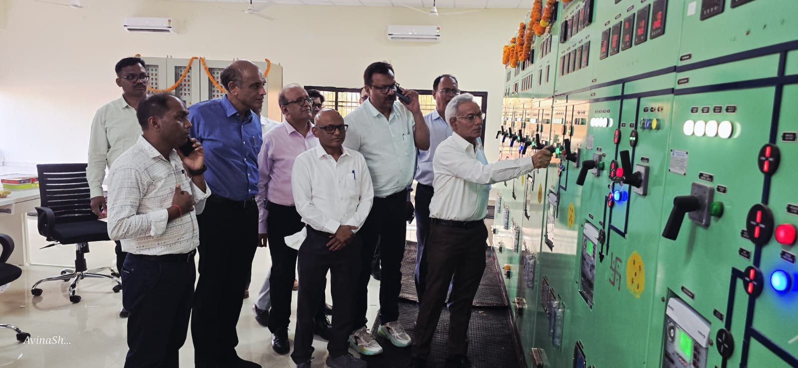 सौ करोड़ की लागत से बने 132 केवी उपकेंद्र को प्रबंध निदेशक ने किया ऊर्जीकृत सौ करोड़ की लागत से बने 132 केवी उपकेंद्र को प्रबंध निदेशक ने किया ऊर्जीकृत