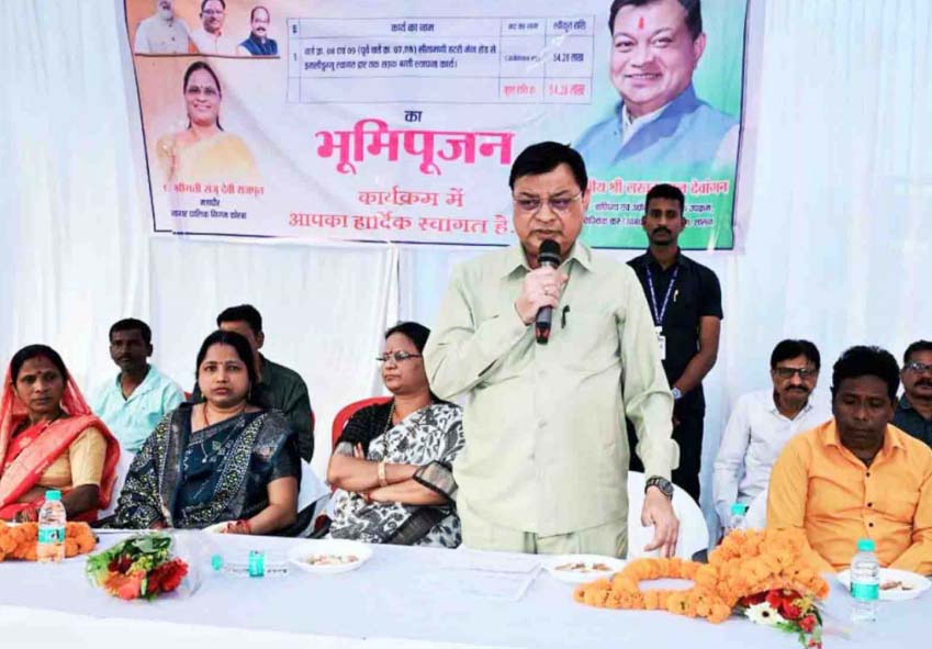 उद्योग मंत्री ने अपने जन्म दिवस पर लघु व्यवसायियों को दी आनंद बाजार वेंडिंग जोन की सौगात उद्योग मंत्री ने अपने जन्म दिवस पर लघु व्यवसायियों को दी आनंद बाजार वेंडिंग जोन की सौगात
