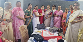 पेपर पर लिखा फ्रेंड का नाम, जो कामन वहीं विजेता पेपर पर लिखा फ्रेंड का नाम, जो कामन वहीं विजेता