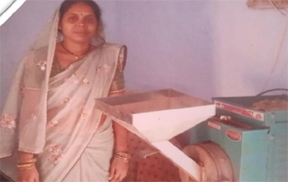 बिहान योजना से लखपती दीदी बनीं श्रीमती इन्द्राणी मेश्राम बिहान योजना से लखपती दीदी बनीं श्रीमती इन्द्राणी मेश्राम