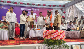 उपरवारा शिविर में 995 आवेदनों का मौके पर निराकरण, हितग्राहियों को मिला योजनाओं का त्वरित लाभ उपरवारा शिविर में 995 आवेदनों का मौके पर निराकरण, हितग्राहियों को मिला योजनाओं का त्वरित लाभ