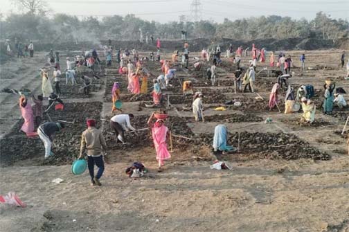 “जल संरक्षण के साथ मिल रहा बंपर रोजगार, मोर गांव, मोर तरिया” अभियान से संवर रहे ग्रामीण क्षेत्र “जल संरक्षण के साथ मिल रहा बंपर रोजगार, मोर गांव, मोर तरिया” अभियान से संवर रहे ग्रामीण क्षेत्र