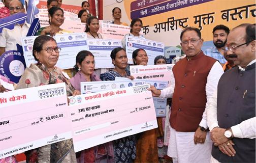 स्ट्रीट वेंडर्स के सपनों को मिली नई उड़ान स्ट्रीट वेंडर्स के सपनों को मिली नई उड़ान