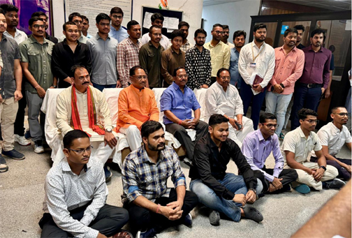 सीटों की संख्या को बढ़ाने का सुखद परिणाम: ट्राइबल हॉस्टल के 13 अभ्यर्थियों ने रचा कीर्तिमान सीटों की संख्या को बढ़ाने का सुखद परिणाम: ट्राइबल हॉस्टल के 13 अभ्यर्थियों ने रचा कीर्तिमान